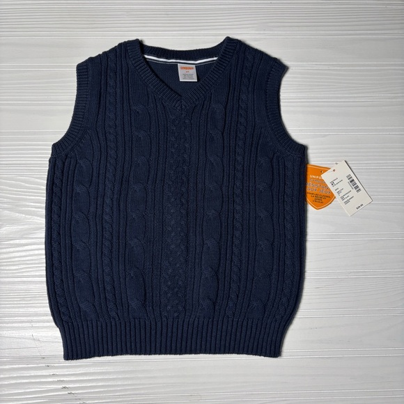 Boys Gymboree Navy Blue Knit cable sweater Vest Size 4T NWT - Picture 1 of 4